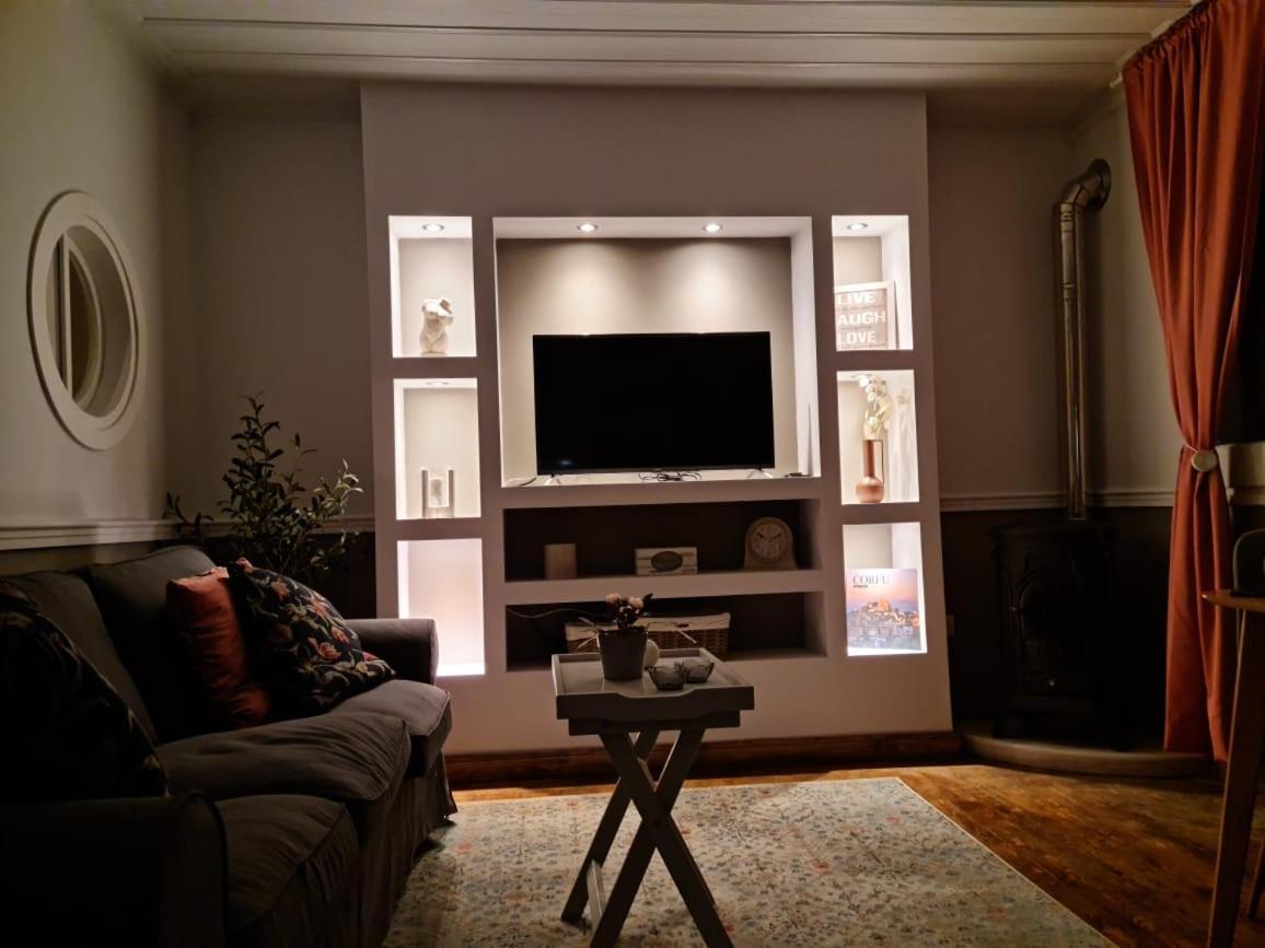 The Cambielo Crown, Corfu Greece Apartament *